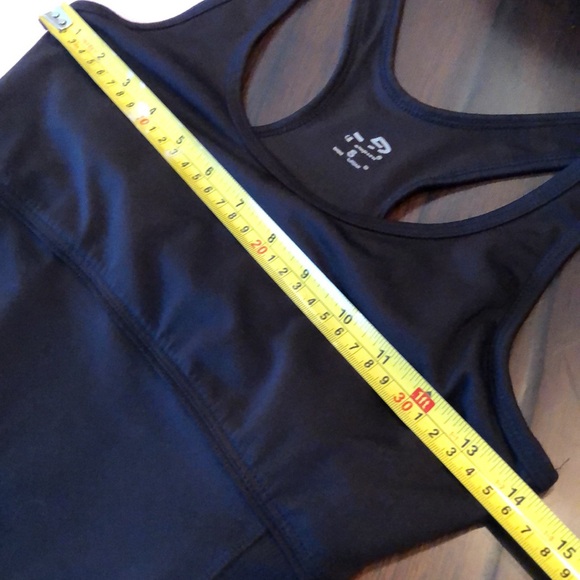 Champion stretch sport racer back tank top lined in bra area - Picture 10 of 11